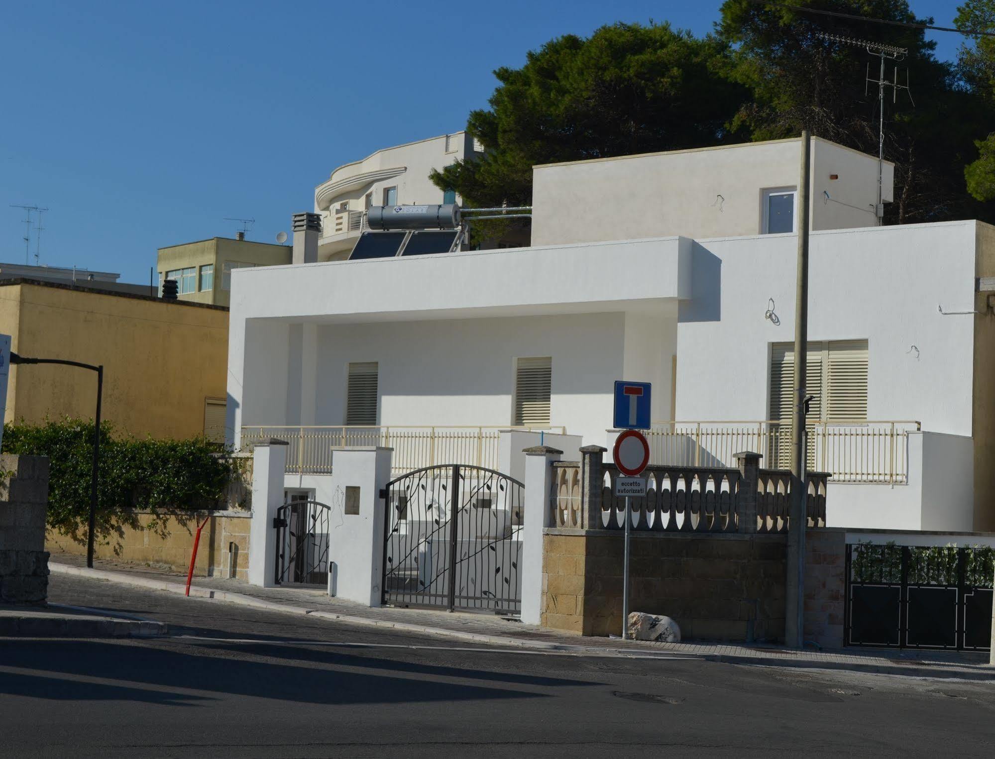 La Casa Del Gelso Bianco Bed & Breakfast Otranto Exterior photo